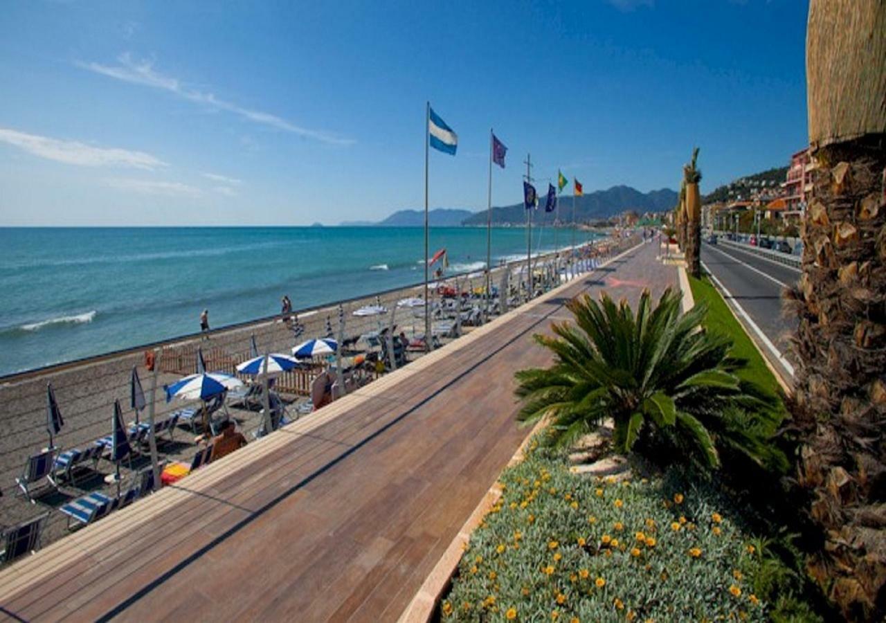 Very Cosy House With Fabulous Sea View! Pietra Ligure Exterior photo