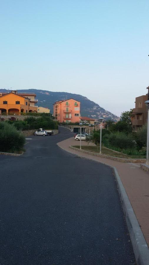 Very Cosy House With Fabulous Sea View! Pietra Ligure Room photo